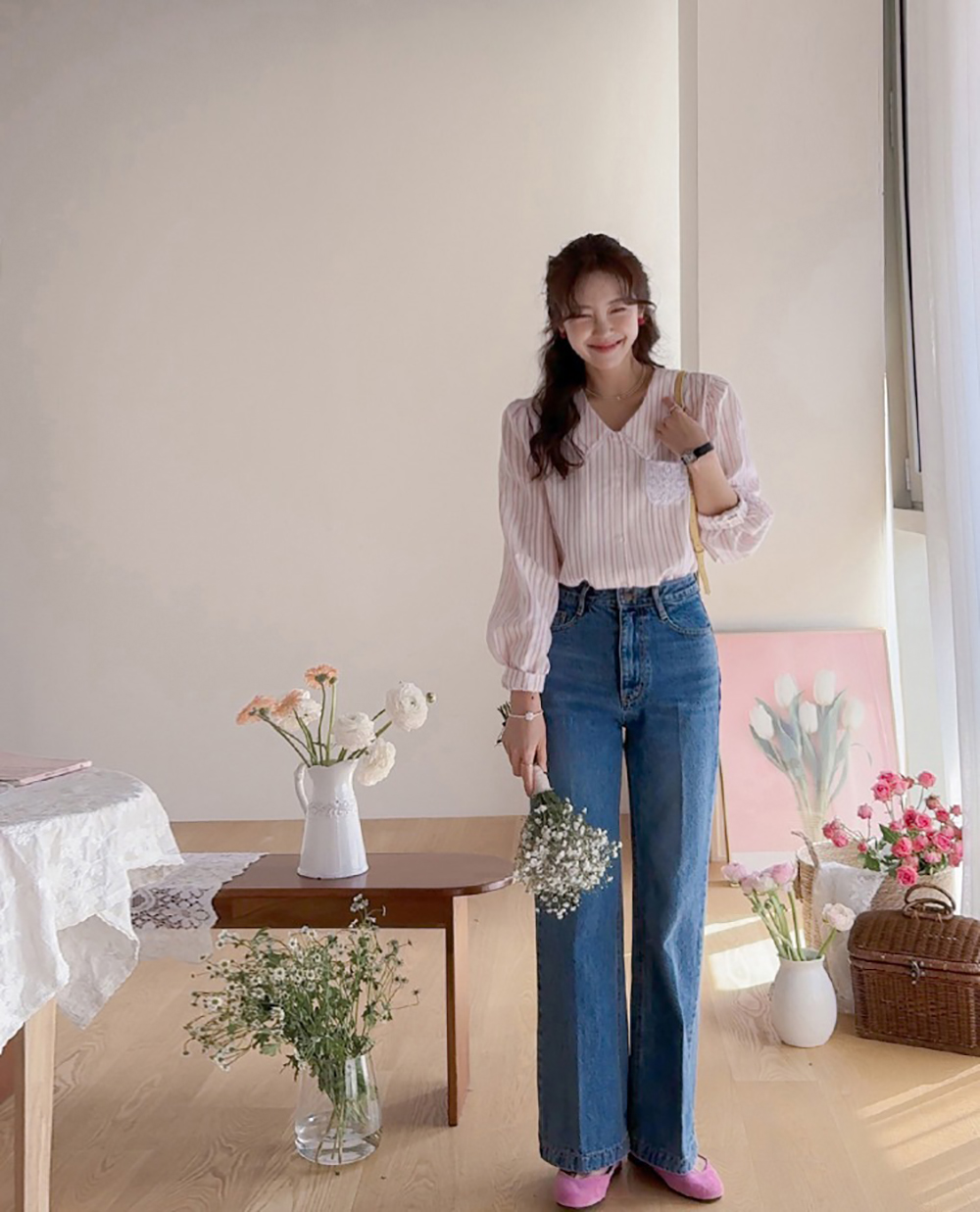 蕾絲花邊領泡泡袖襯衫,KOREA,360564,蕾絲花邊領泡泡袖襯衫,領500,999免運