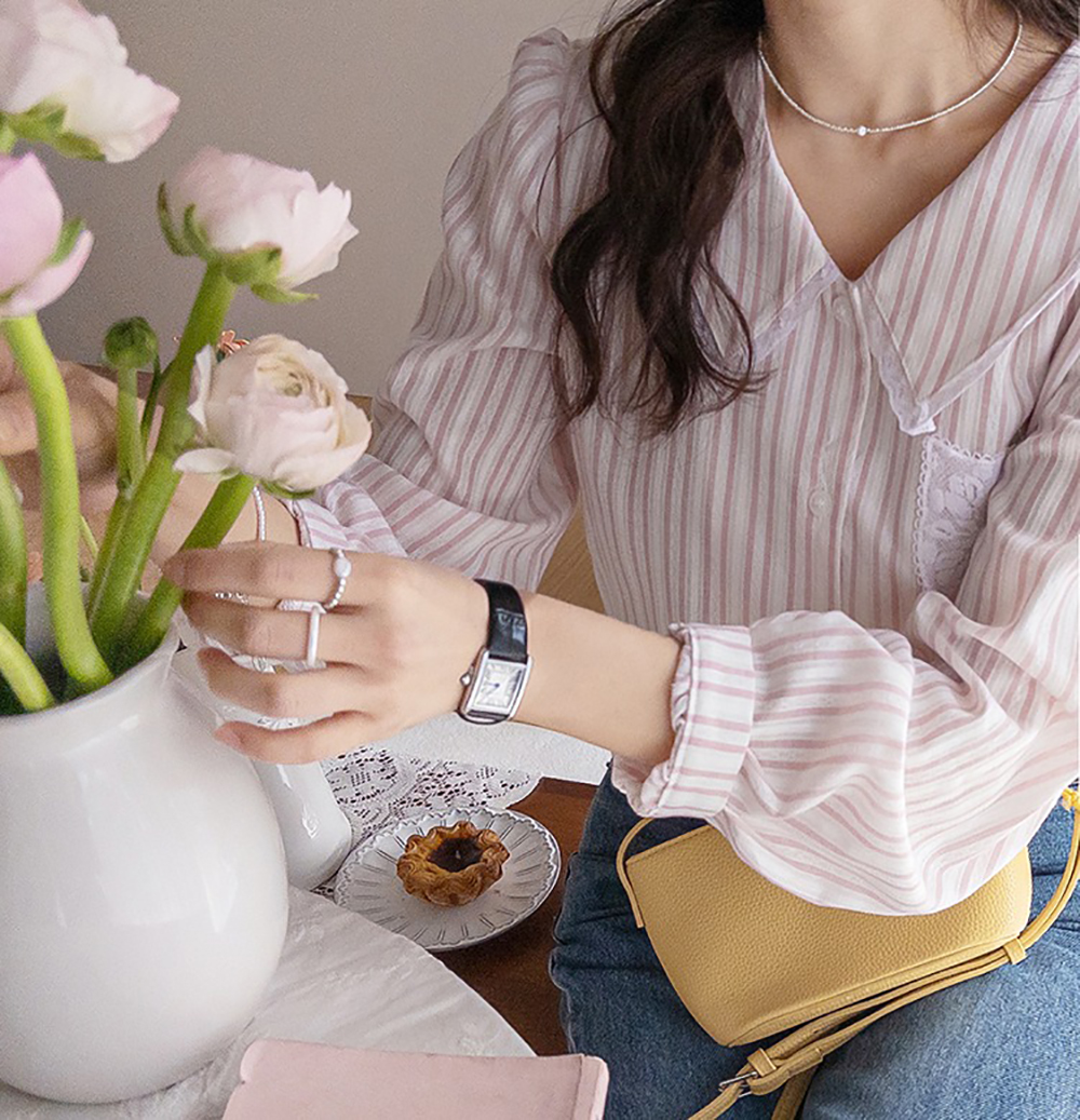 蕾絲花邊領泡泡袖襯衫,KOREA,360564,蕾絲花邊領泡泡袖襯衫,領500,999免運