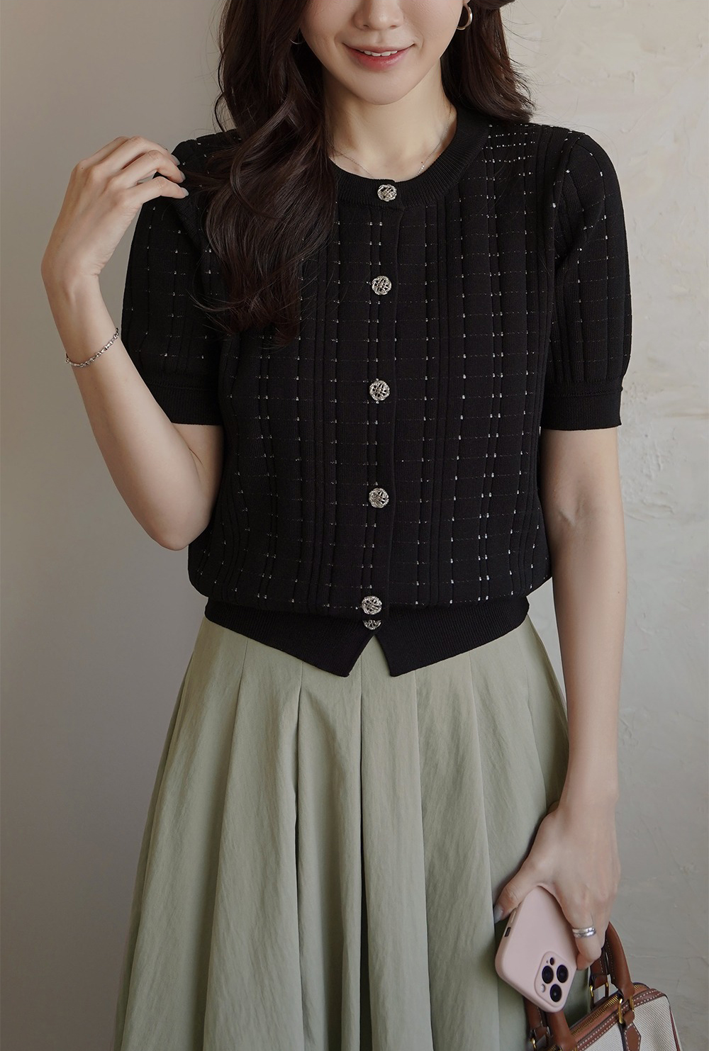 優雅銀釦壓紋針織上衣,KOREA,360633,優雅銀釦壓紋針織上衣,領500,999免運