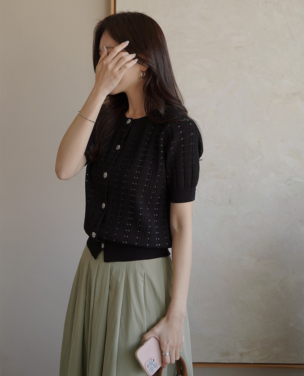 優雅銀釦壓紋針織上衣,KOREA,360633,優雅銀釦壓紋針織上衣,領500,999免運
