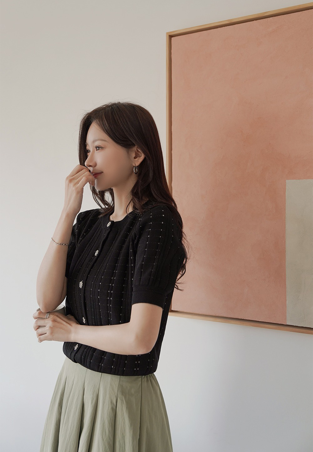 優雅銀釦壓紋針織上衣,KOREA,360633,優雅銀釦壓紋針織上衣,領500,999免運