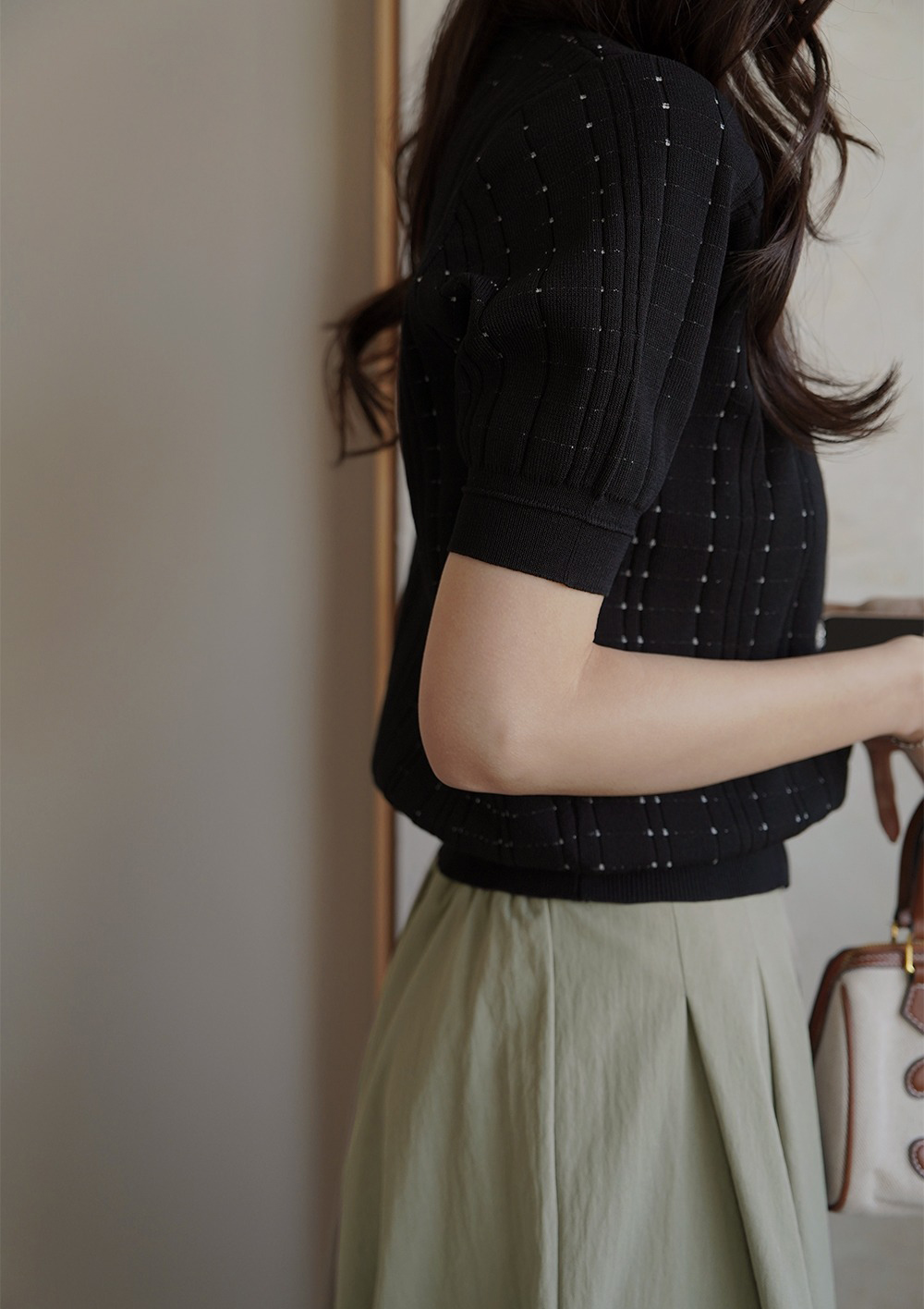 優雅銀釦壓紋針織上衣,KOREA,360633,優雅銀釦壓紋針織上衣,領500,999免運