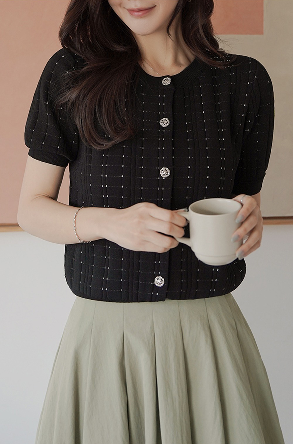 優雅銀釦壓紋針織上衣,KOREA,360633,優雅銀釦壓紋針織上衣,領500,999免運