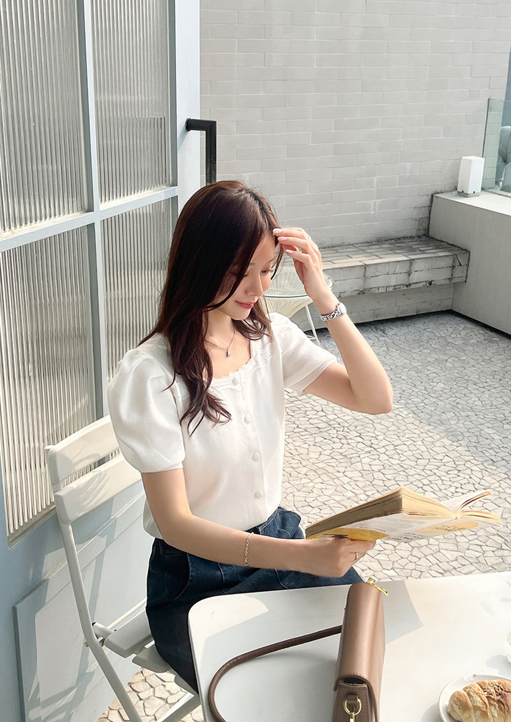 方領蕾絲泡泡袖上衣,KOREA,360634,方領蕾絲泡泡袖上衣,領500,999免運