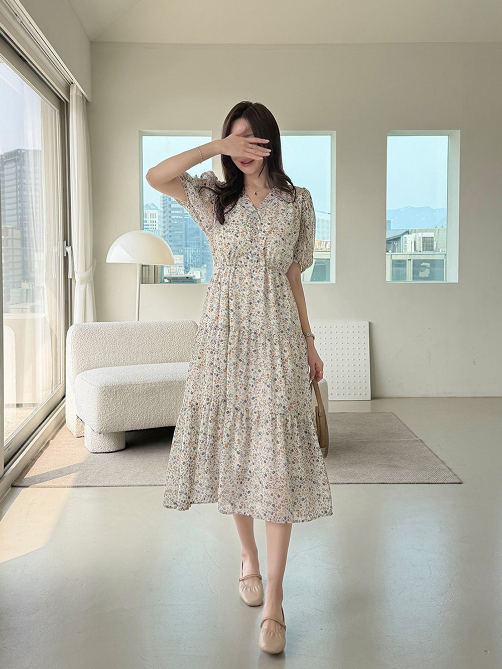 V領碎花飄逸雪紡洋裝,KOREA,361584,V領碎花飄逸雪紡洋裝,領500,999免運