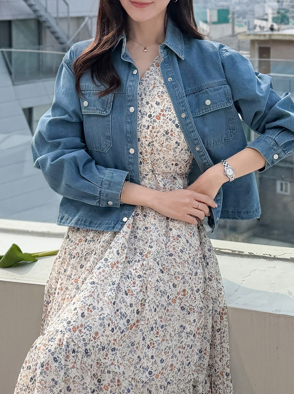 V領碎花飄逸雪紡洋裝,KOREA,361584,V領碎花飄逸雪紡洋裝,領500,999免運