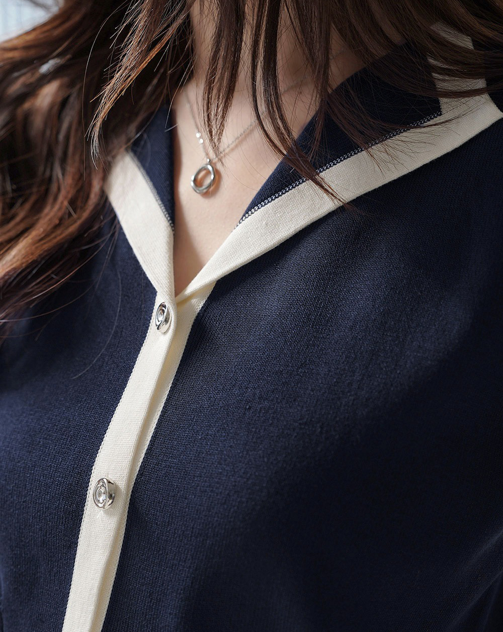 撞色翻領銀釦開襟上衣,KOREA,361586,撞色翻領銀釦開襟上衣,999免運,領500