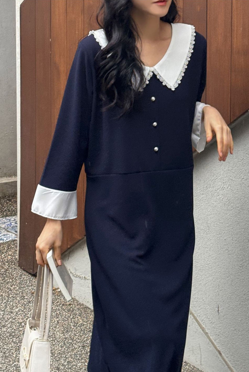 蕾絲領珍珠釦長洋裝,KOREA,362334,蕾絲領珍珠釦長洋裝,領500,999免運