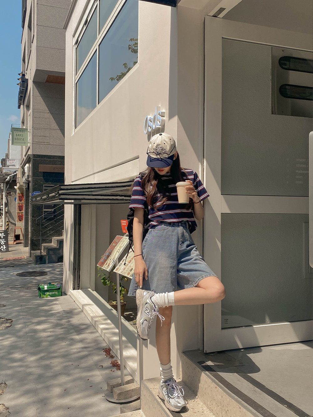 休閒百搭款牛仔短褲,KOREA,363329,休閒百搭款牛仔短褲,領500,999免運