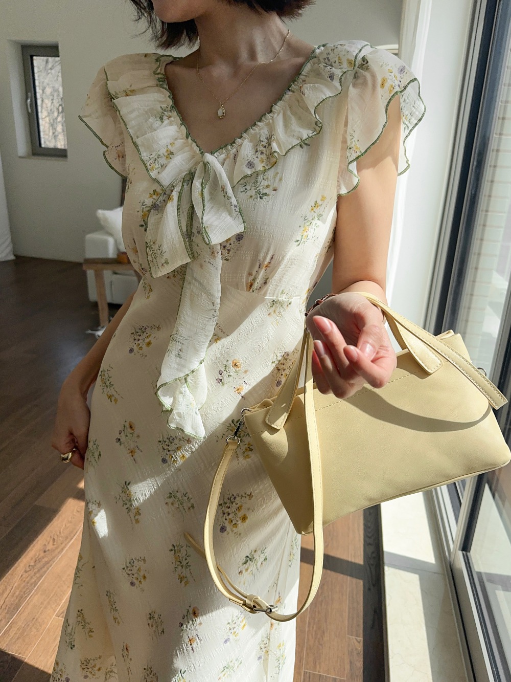 荷葉邊V領印花長洋裝,KOREA,363629,荷葉邊V領印花長洋裝,領500,999免運