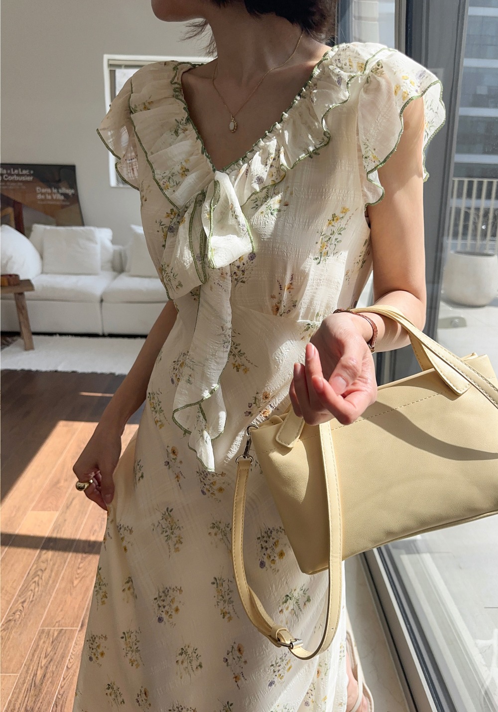 荷葉邊V領印花長洋裝,KOREA,363629,荷葉邊V領印花長洋裝,領500,999免運