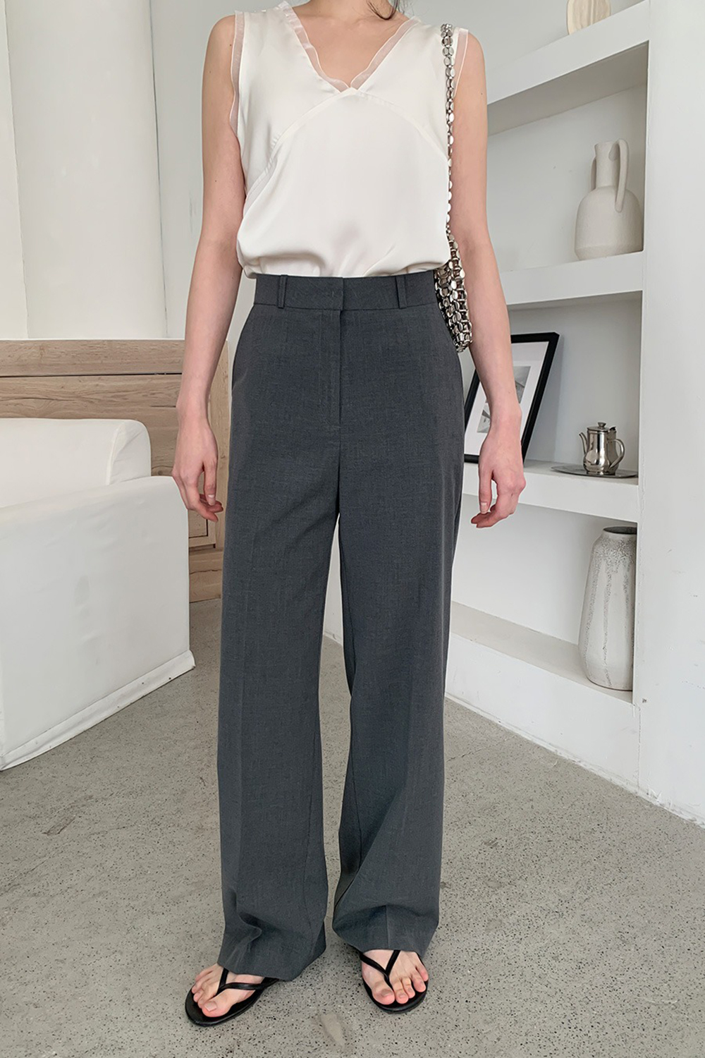 緞面蕾絲拼接V領背心,KOREA,363644,緞面蕾絲拼接V領背心,領500,999免運