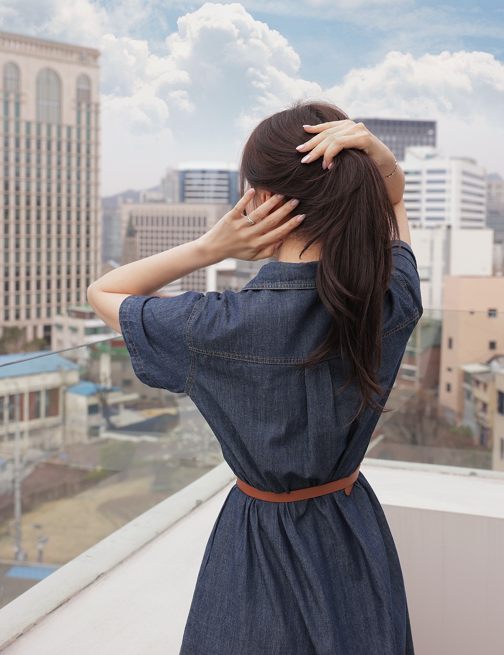 精緻翻領開衩牛仔洋裝,KOREA,365104,精緻翻領開衩牛仔洋裝,周新品優惠,NEWARRIVAL