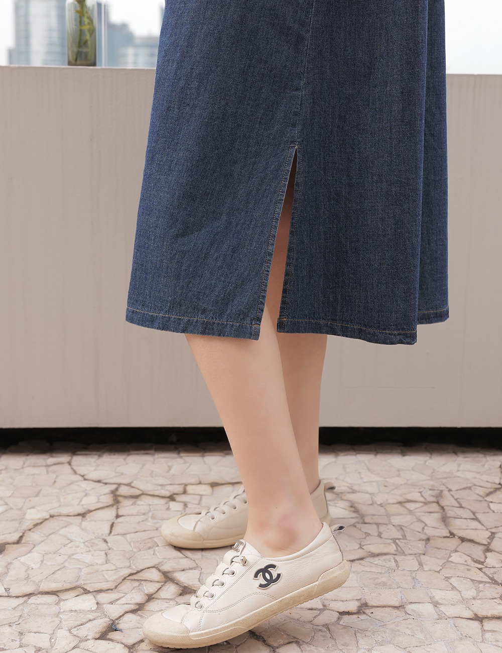 精緻翻領開衩牛仔洋裝,KOREA,365104,精緻翻領開衩牛仔洋裝,周新品優惠,NEWARRIVAL