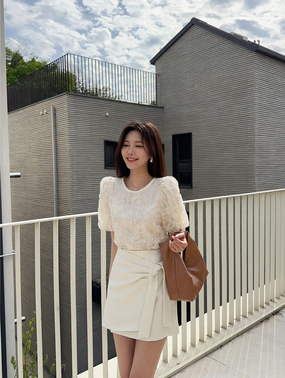 立體花朵刺繡亮片上衣,KOREA,366605,立體花朵刺繡亮片上衣,領500,999免運