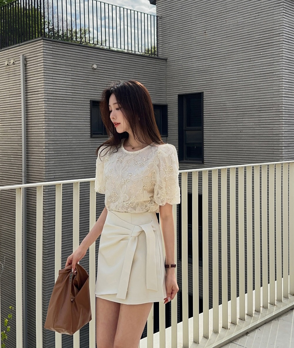 立體花朵刺繡亮片上衣,KOREA,366605,立體花朵刺繡亮片上衣,領500,999免運