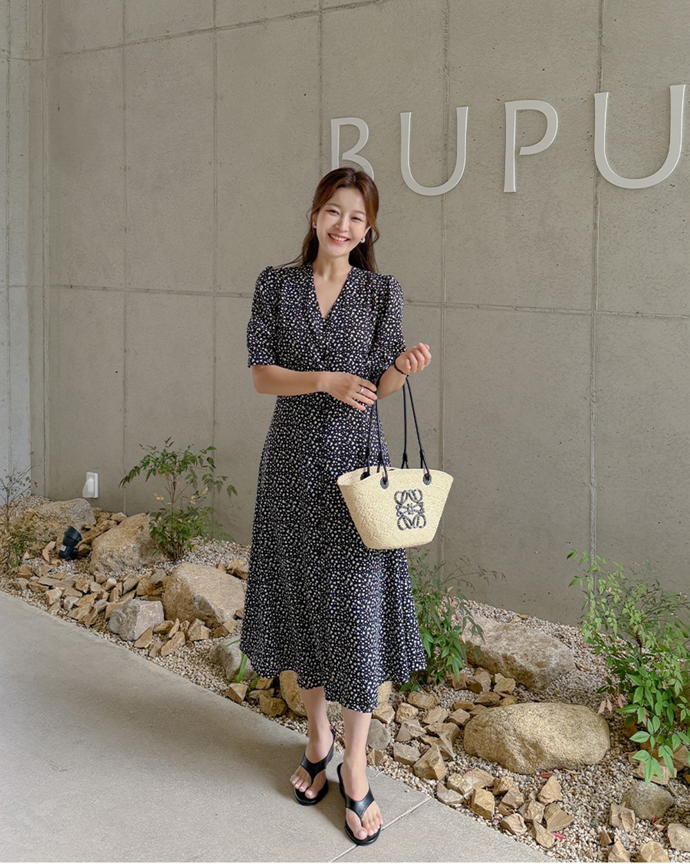 精緻花卉印花V領洋裝,KOREA,372018,精緻花卉印花V領洋裝,周新品優惠,NEWARRIVAL