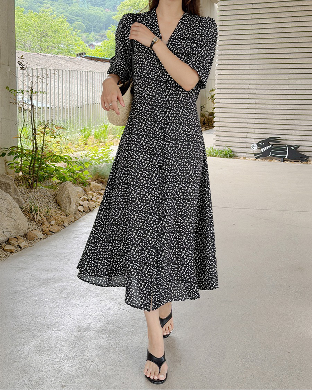 精緻花卉印花V領洋裝,KOREA,372018,精緻花卉印花V領洋裝,周新品優惠,NEWARRIVAL