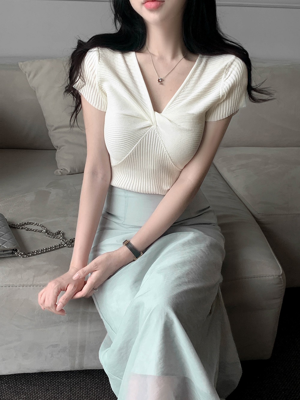 絕美紐結V領針織上衣,KOREA,372682,絕美紐結V領針織上衣,周新品優惠,NEWARRIVAL