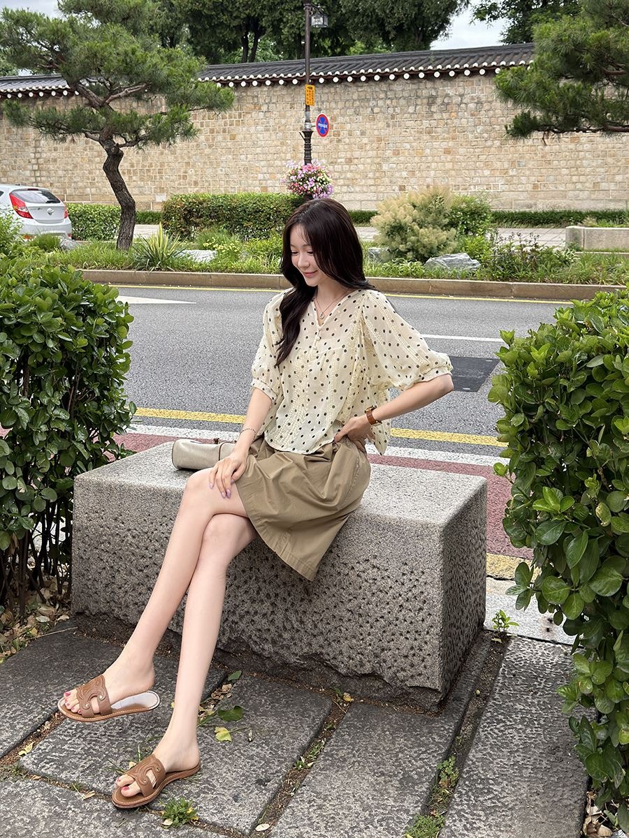 刺繡點點兩件式襯衫,KOREA,374542,刺繡點點兩件式襯衫,領500,999免運