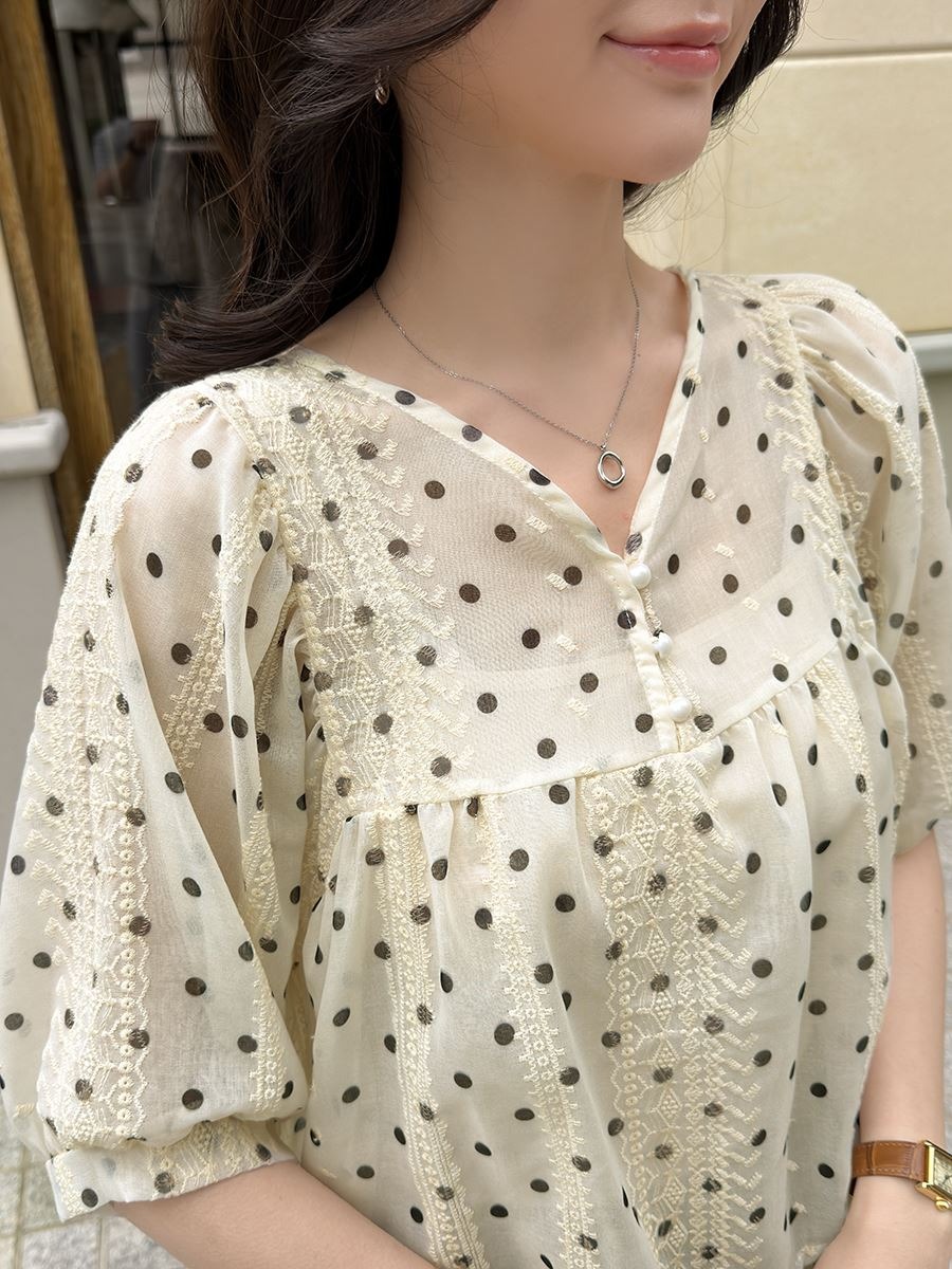 刺繡點點兩件式襯衫,KOREA,374542,刺繡點點兩件式襯衫,領500,999免運