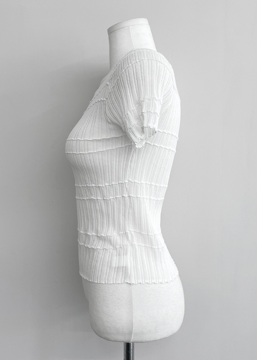 顯瘦修身壓褶針織上衣,KOREA,375870,顯瘦修身壓褶針織上衣,領500,999免運