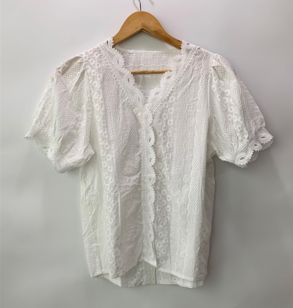巴洛克風刺繡蕾絲襯衫,Korea,379665,巴洛克風刺繡蕾絲襯衫,領500,999免運