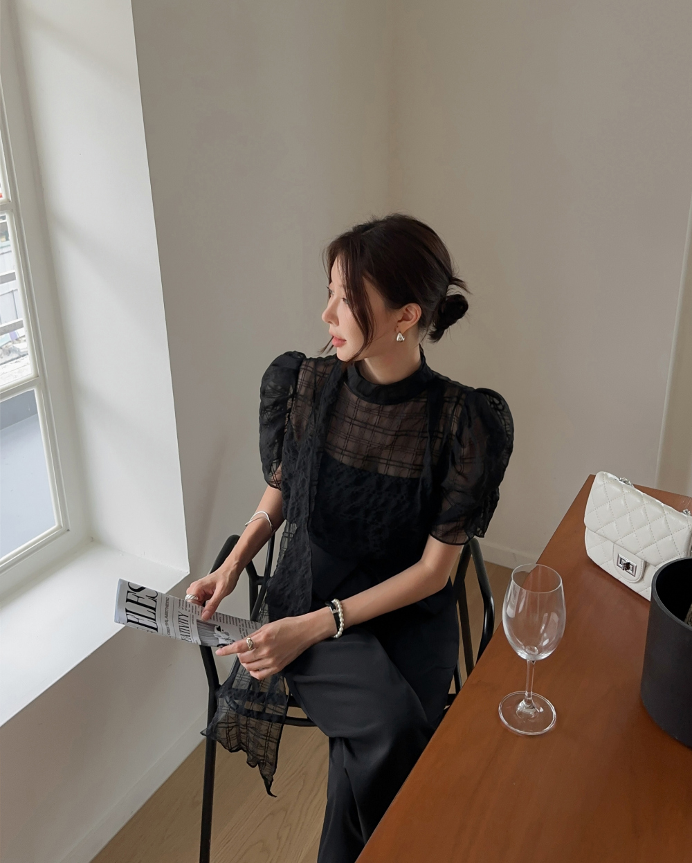 微性感高領透膚襯衫,Korea,380235,微性感高領透膚襯衫,999免運,領500