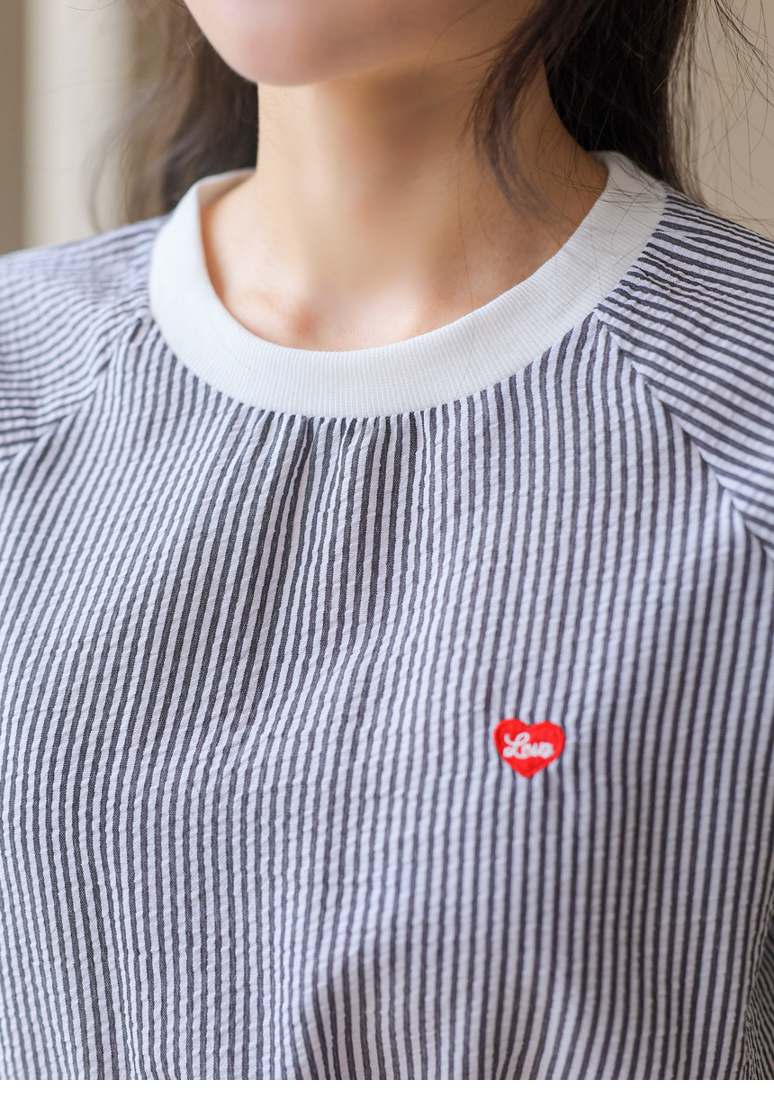 條紋愛心刺繡撞色洋裝,evaviva,381227,條紋愛心刺繡撞色洋裝,領500,999免運