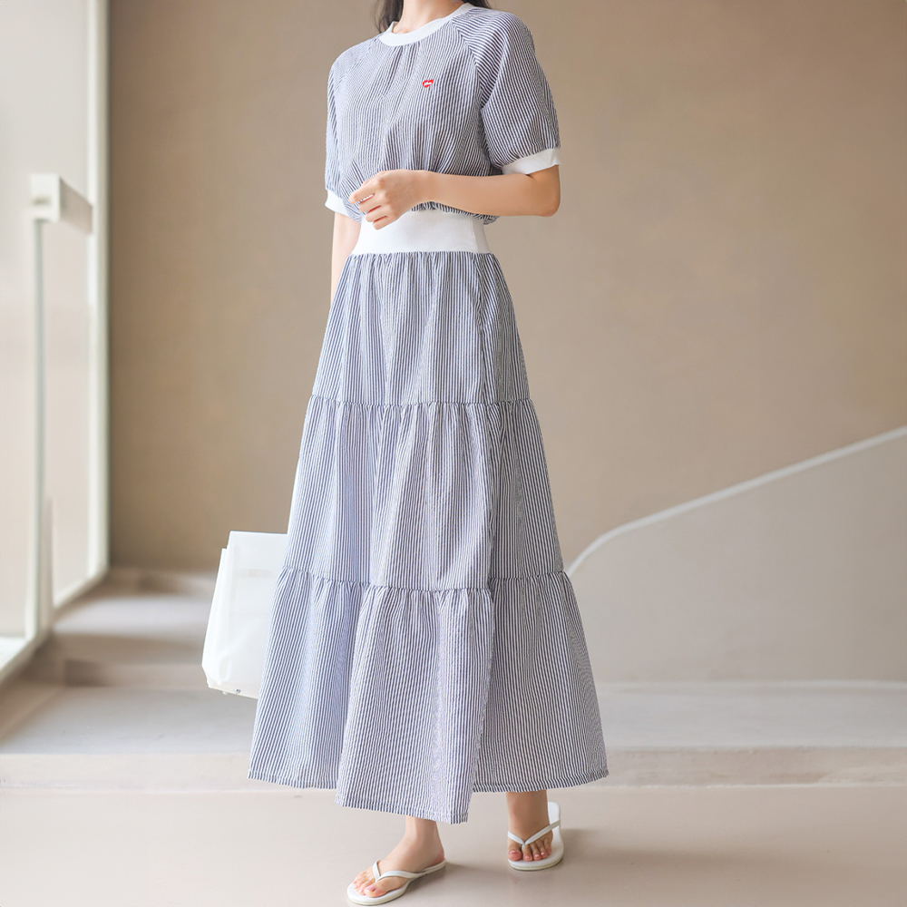 條紋愛心刺繡撞色洋裝