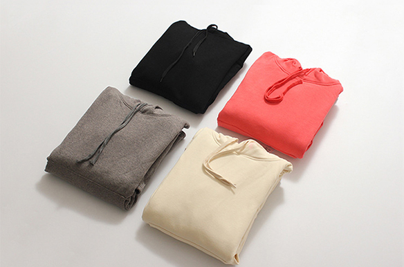 素面連帽口袋洋裝