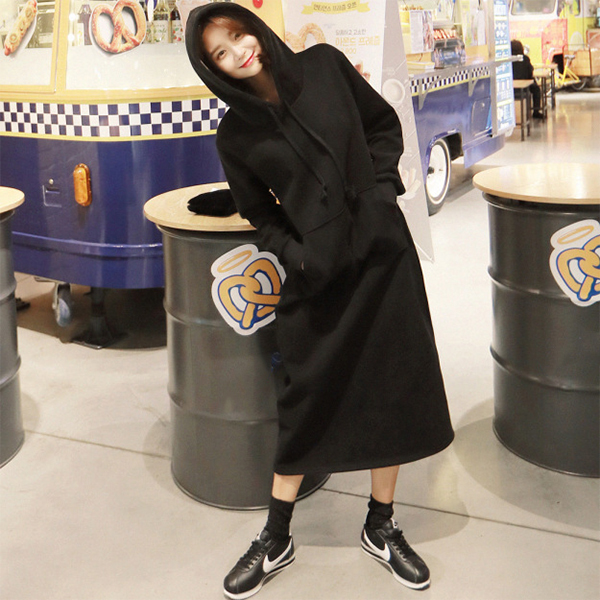 素面連帽口袋洋裝