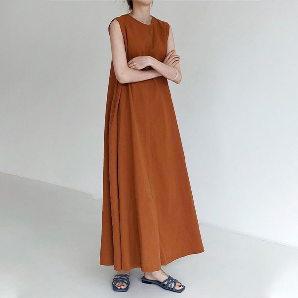 簡約寬鬆長版背心洋裝