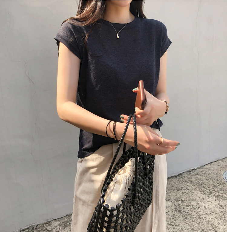 百搭必備不可少圓領上衣,中大尺碼,內搭,短袖,套頭,圓領