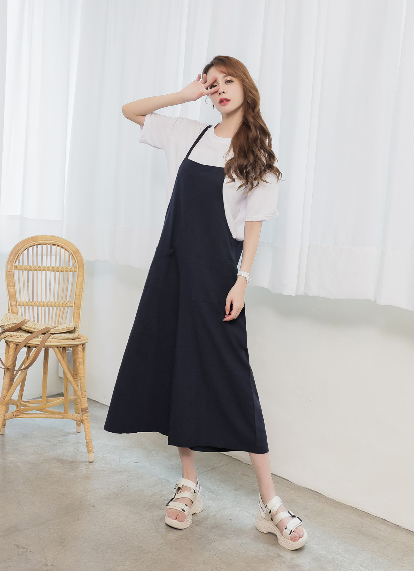 假日休閒口袋控吊帶寬褲