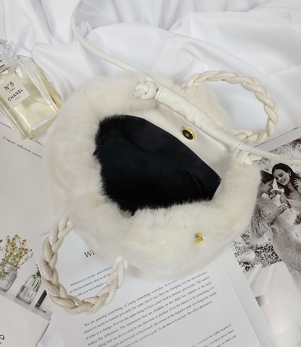 浪漫法式名媛款甜美毛茸包