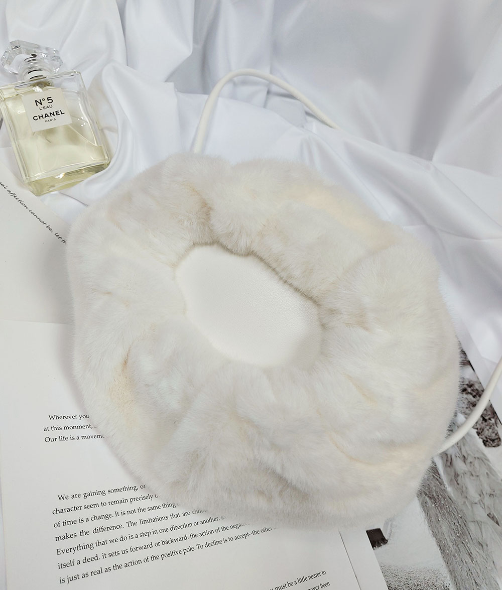 浪漫法式名媛款甜美毛茸包