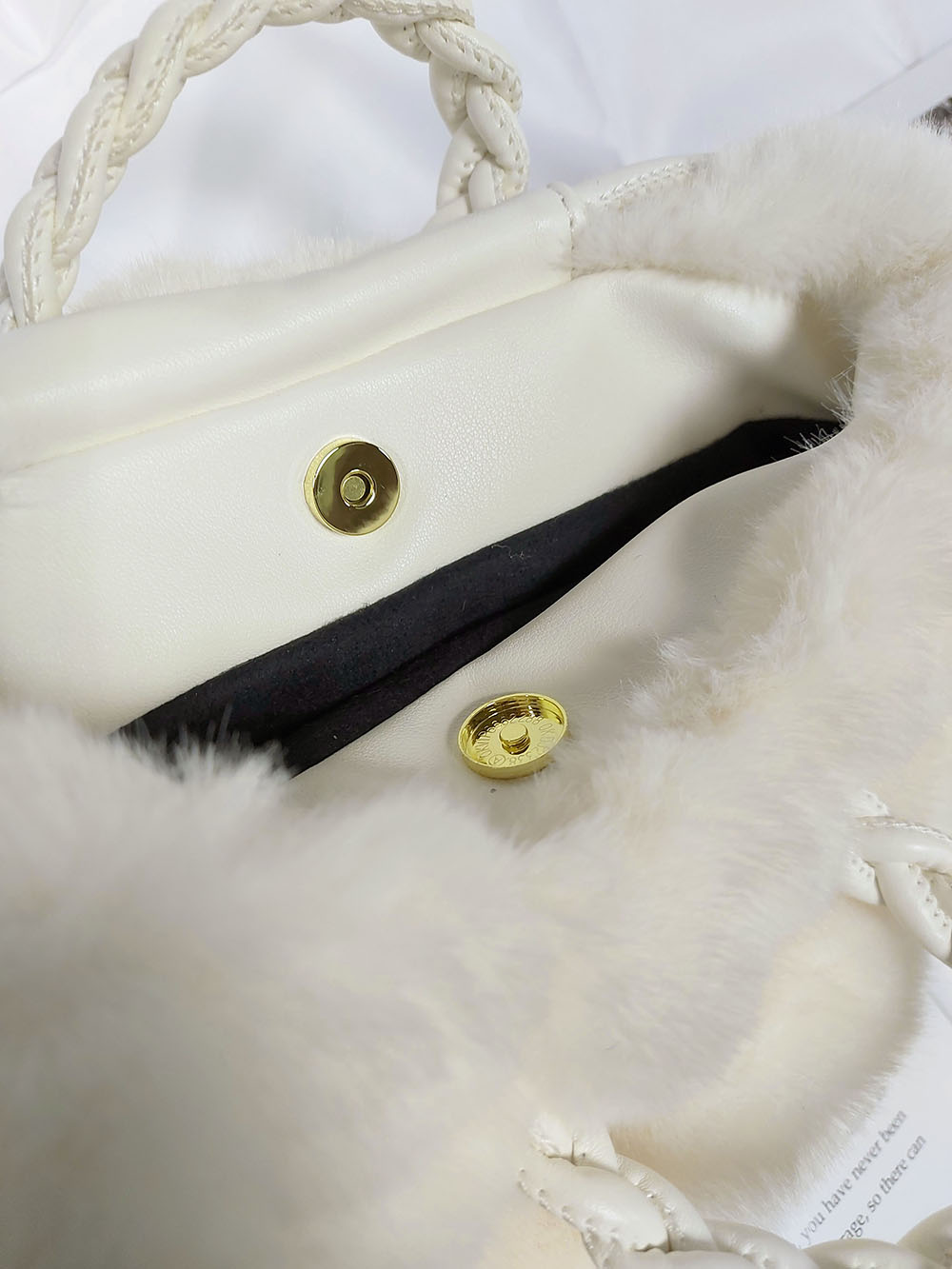 浪漫法式名媛款甜美毛茸包