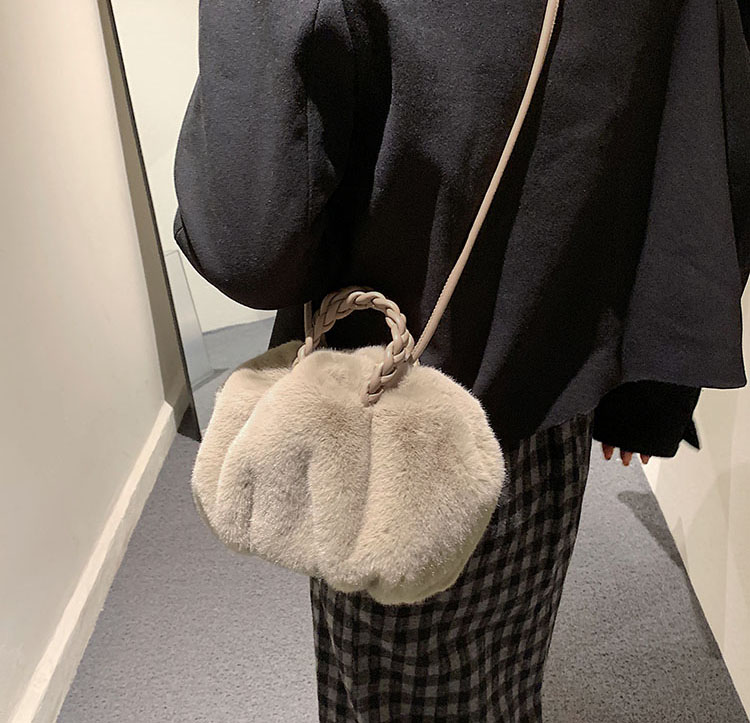 浪漫法式名媛款甜美毛茸包