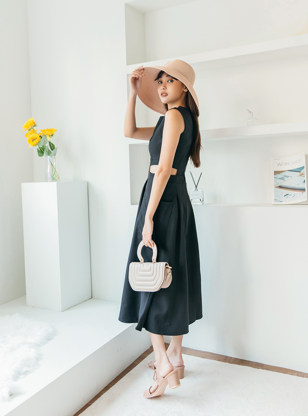 時尚個性小心機露腰洋裝