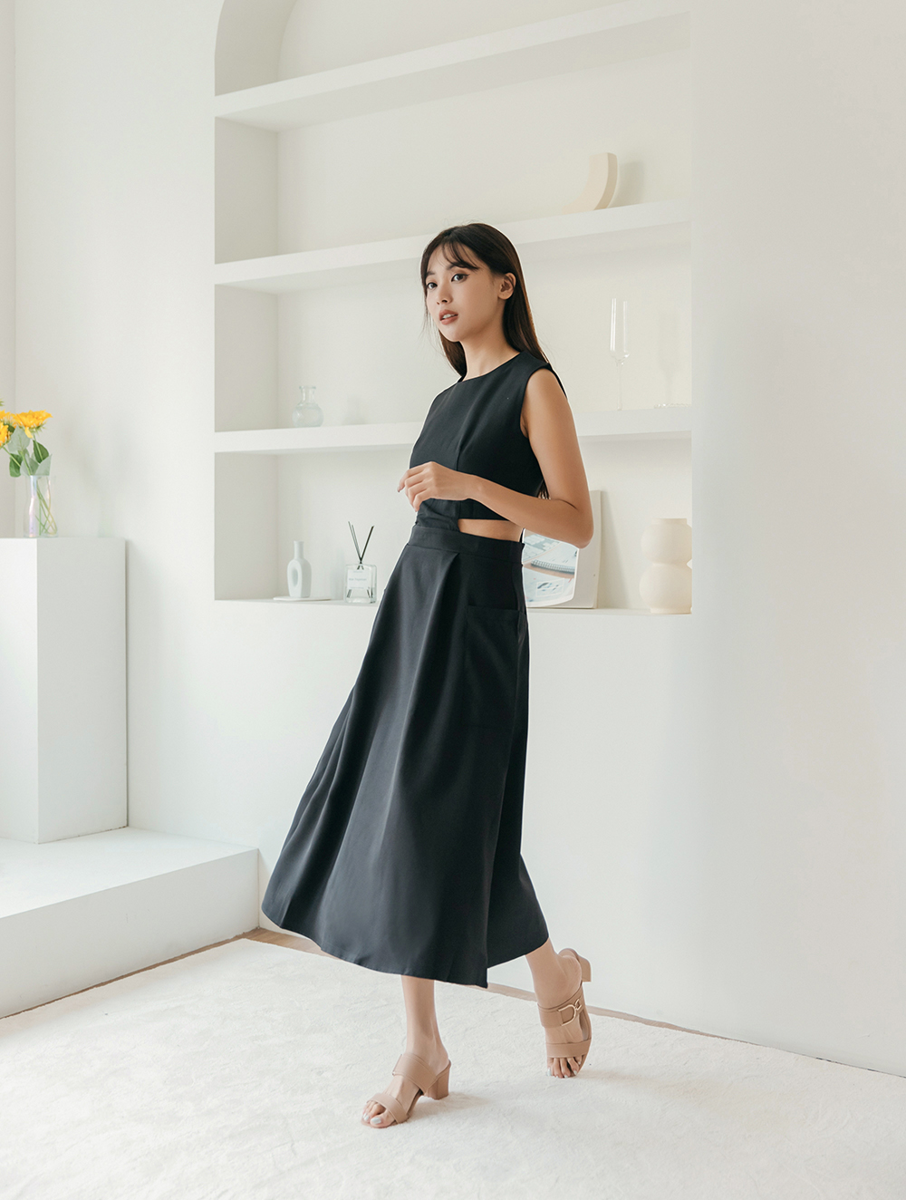 時尚個性小心機露腰洋裝