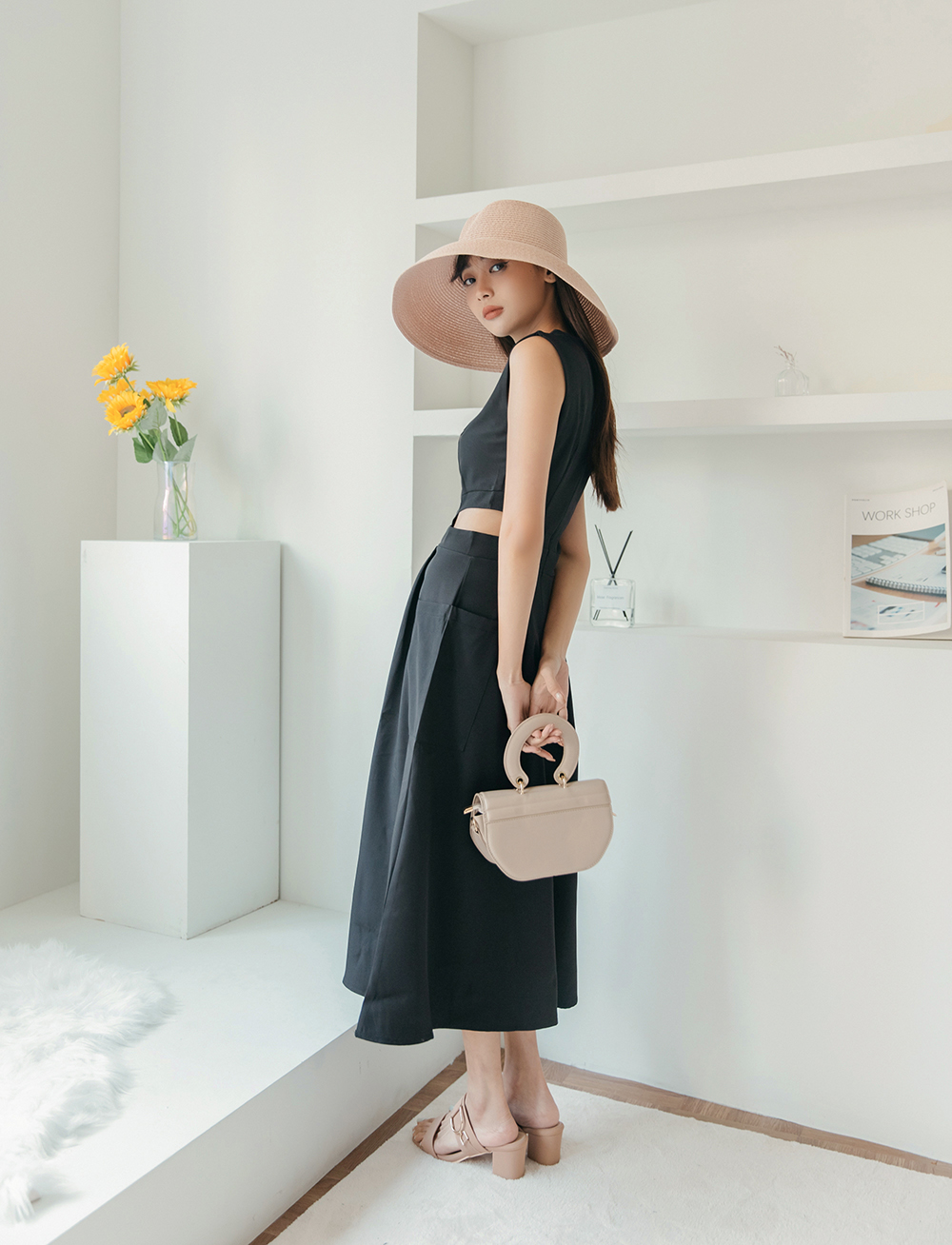 時尚個性小心機露腰洋裝