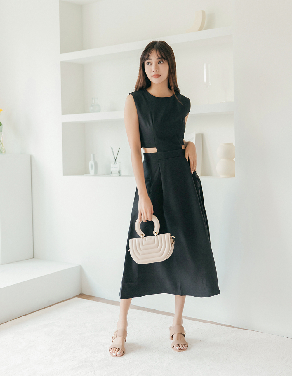 時尚個性小心機露腰洋裝