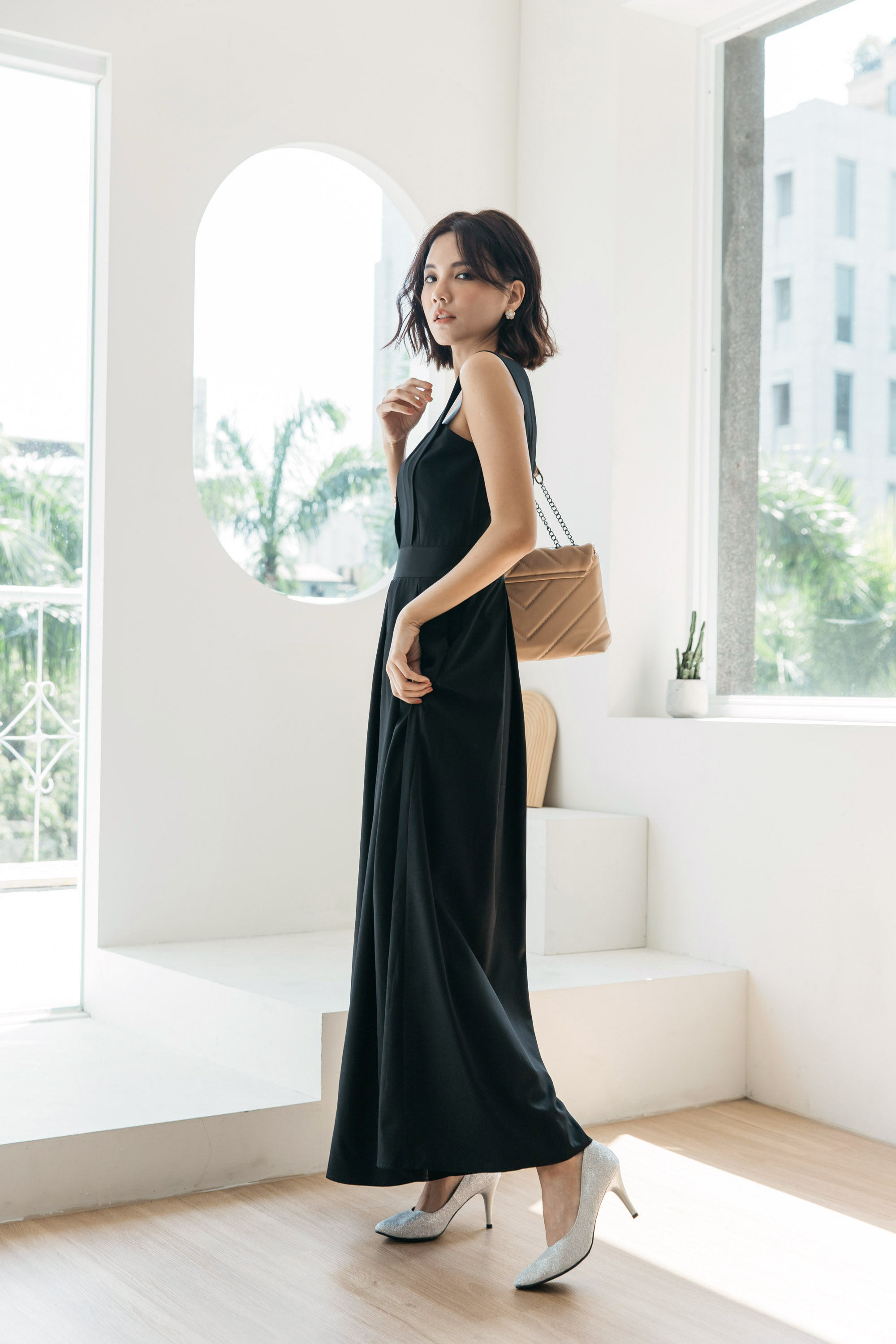 法式設計感西裝收腰連身褲