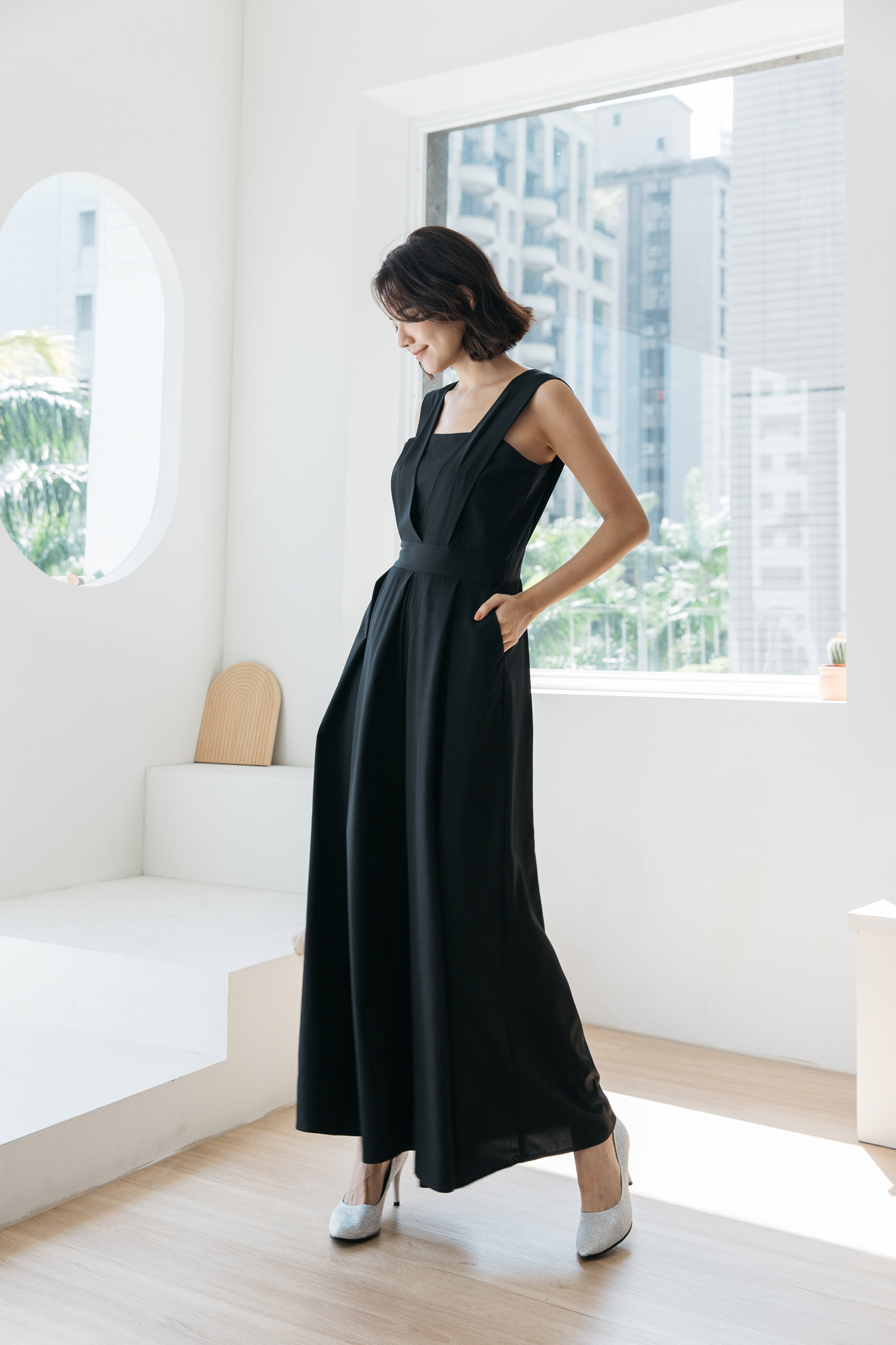 法式設計感西裝收腰連身褲