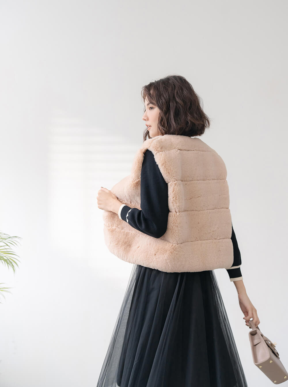 柔軟皮草質感素色背心