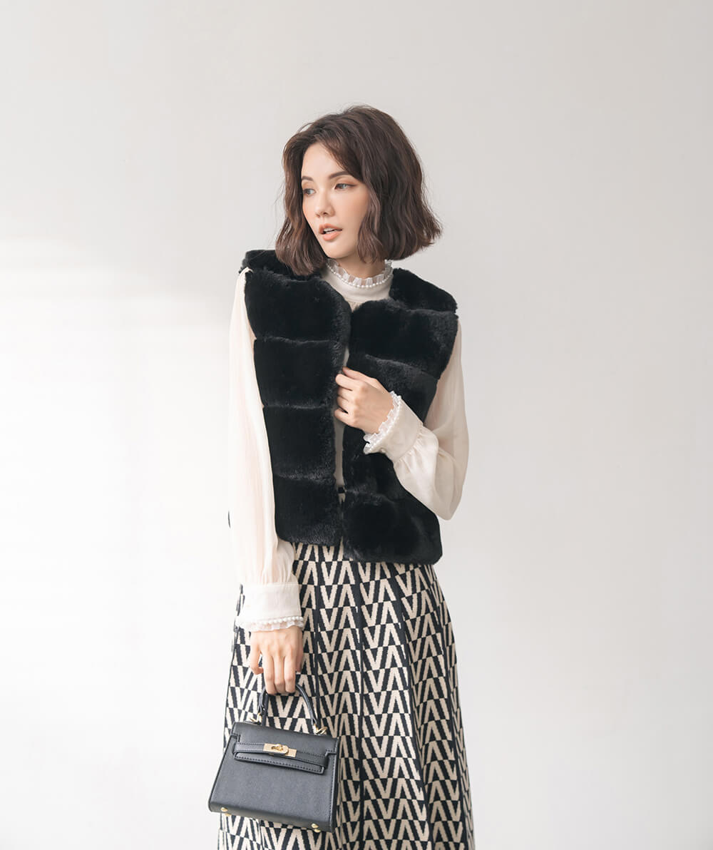 柔軟皮草質感素色背心