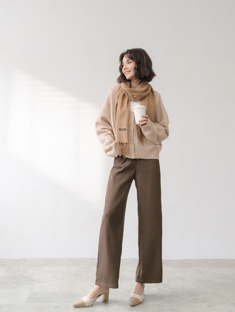 休閒寬鬆短版純色開襟外套