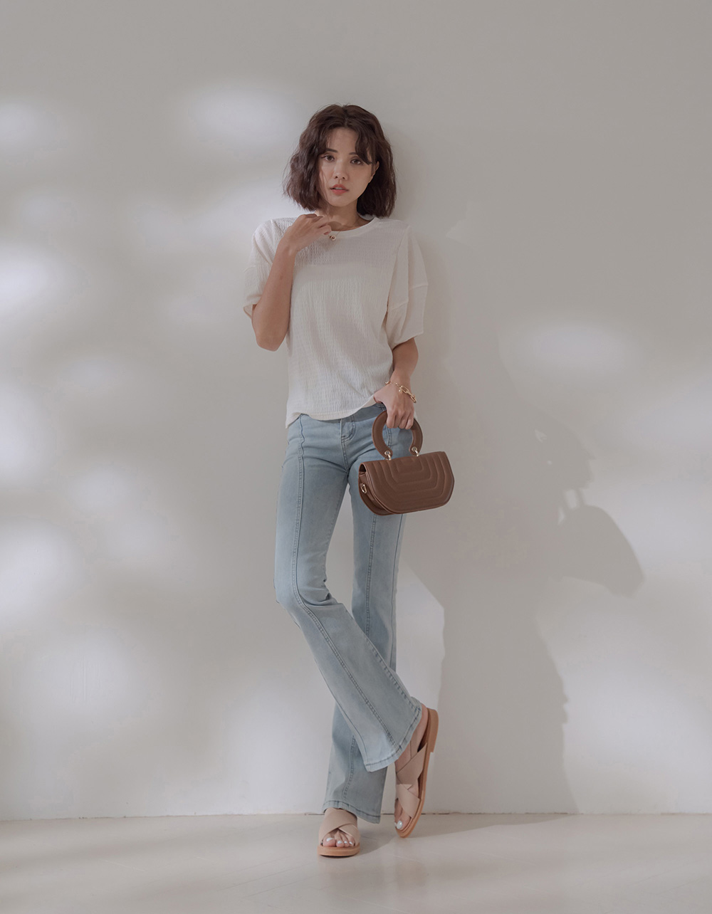 正面壓線修身小喇叭牛仔褲