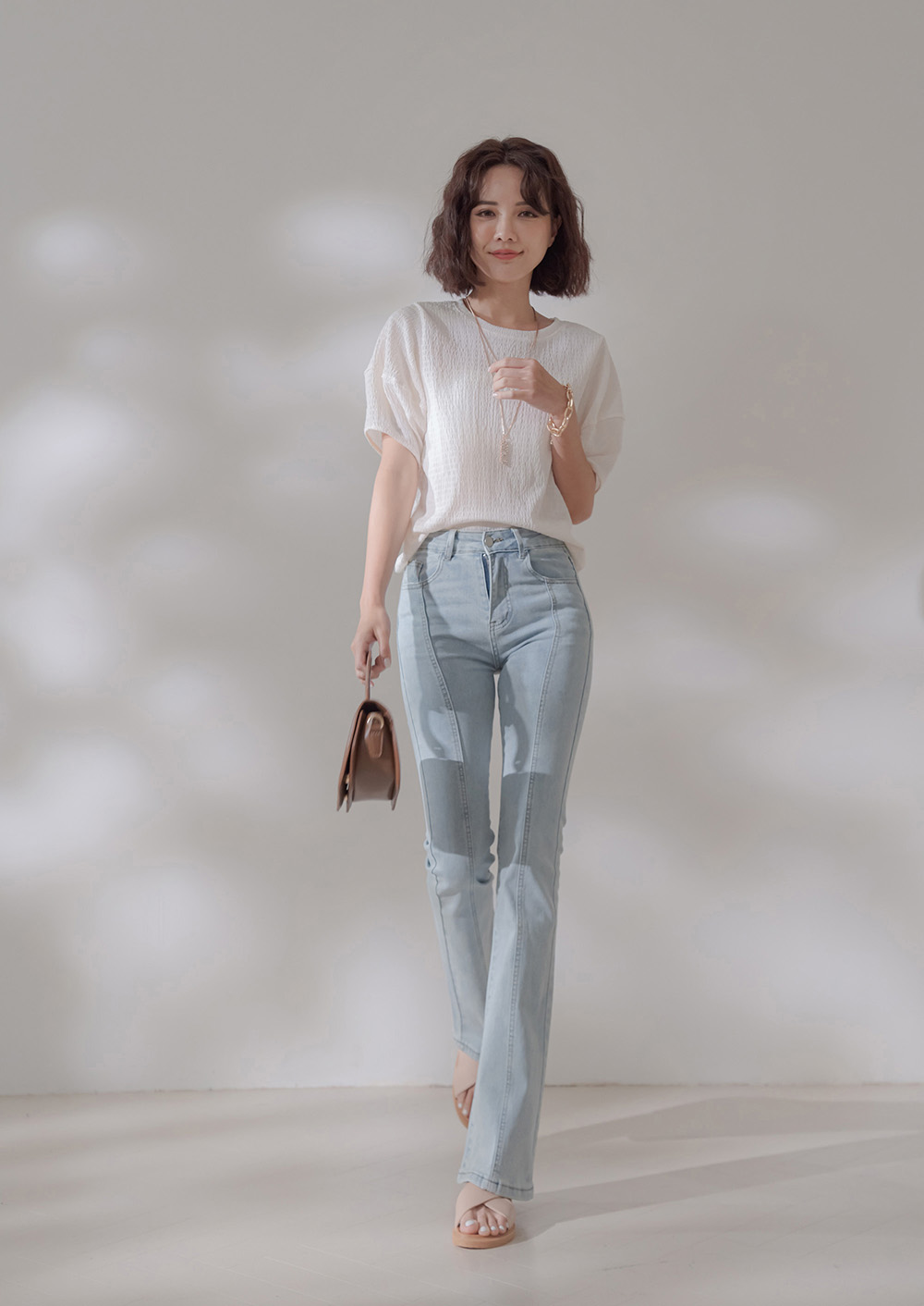 正面壓線修身小喇叭牛仔褲